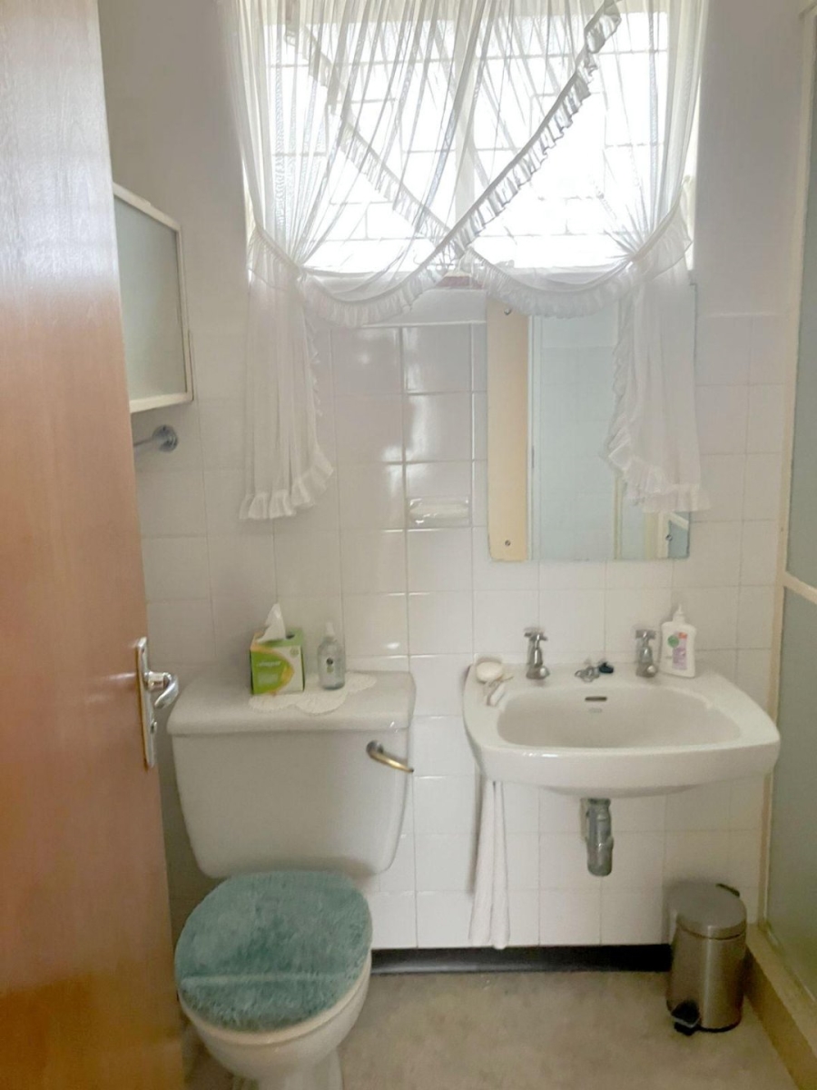 4 Bedroom Property for Sale in Kabega Park Eastern Cape